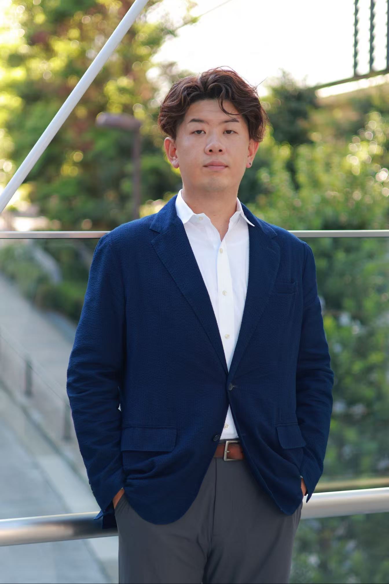 代表取締役 燕 楠